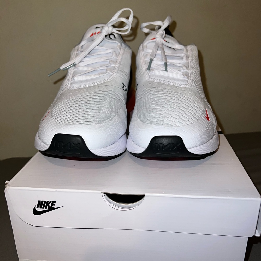 Air Max 270 - Picture 4 of 12